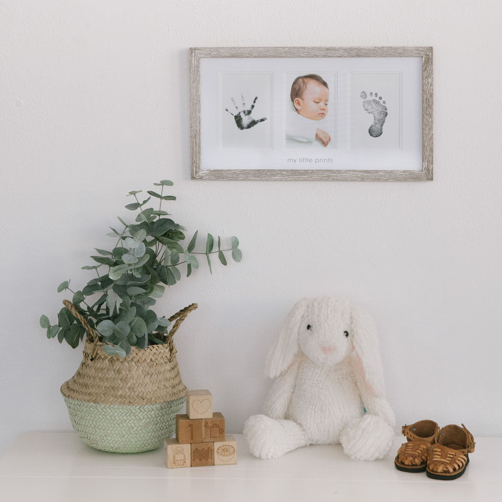 Pearhead's babyprints rustic frame